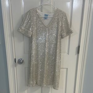 CeCe Elegant Cream sequin dress medium

Length 36 inches